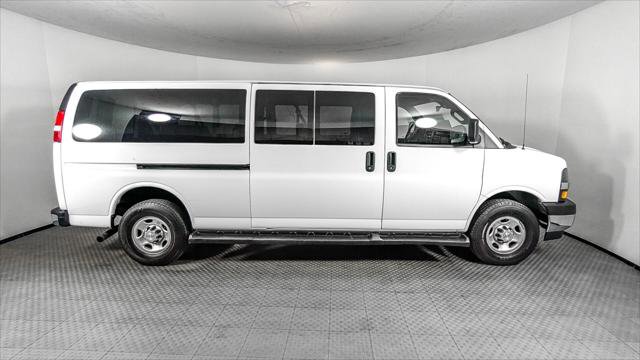 Used 2023 Chevrolet Express 3500 LT w/ LT Preferred Equipment Group RWD image 9
