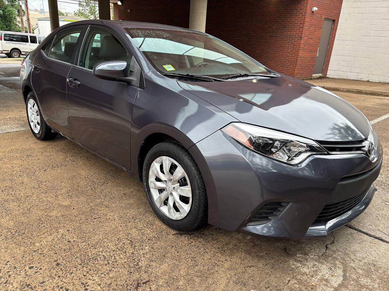 Used 2015 Toyota Corolla LE FWD image 3
