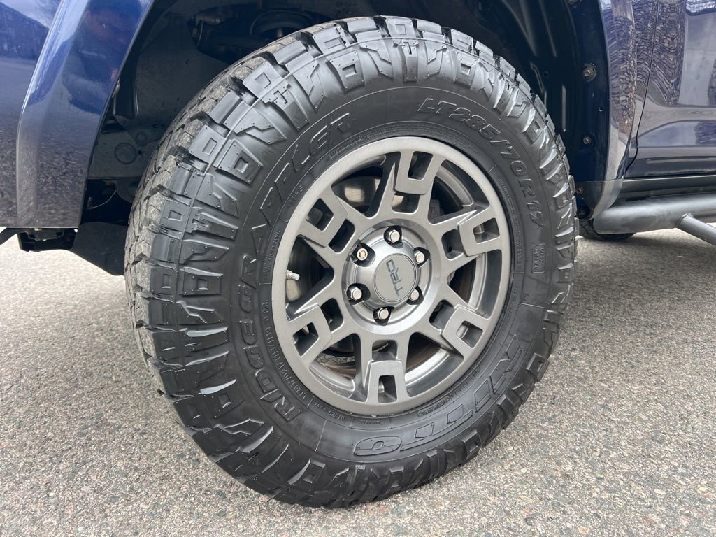 Used 2020 Toyota 4Runner Venture image 9