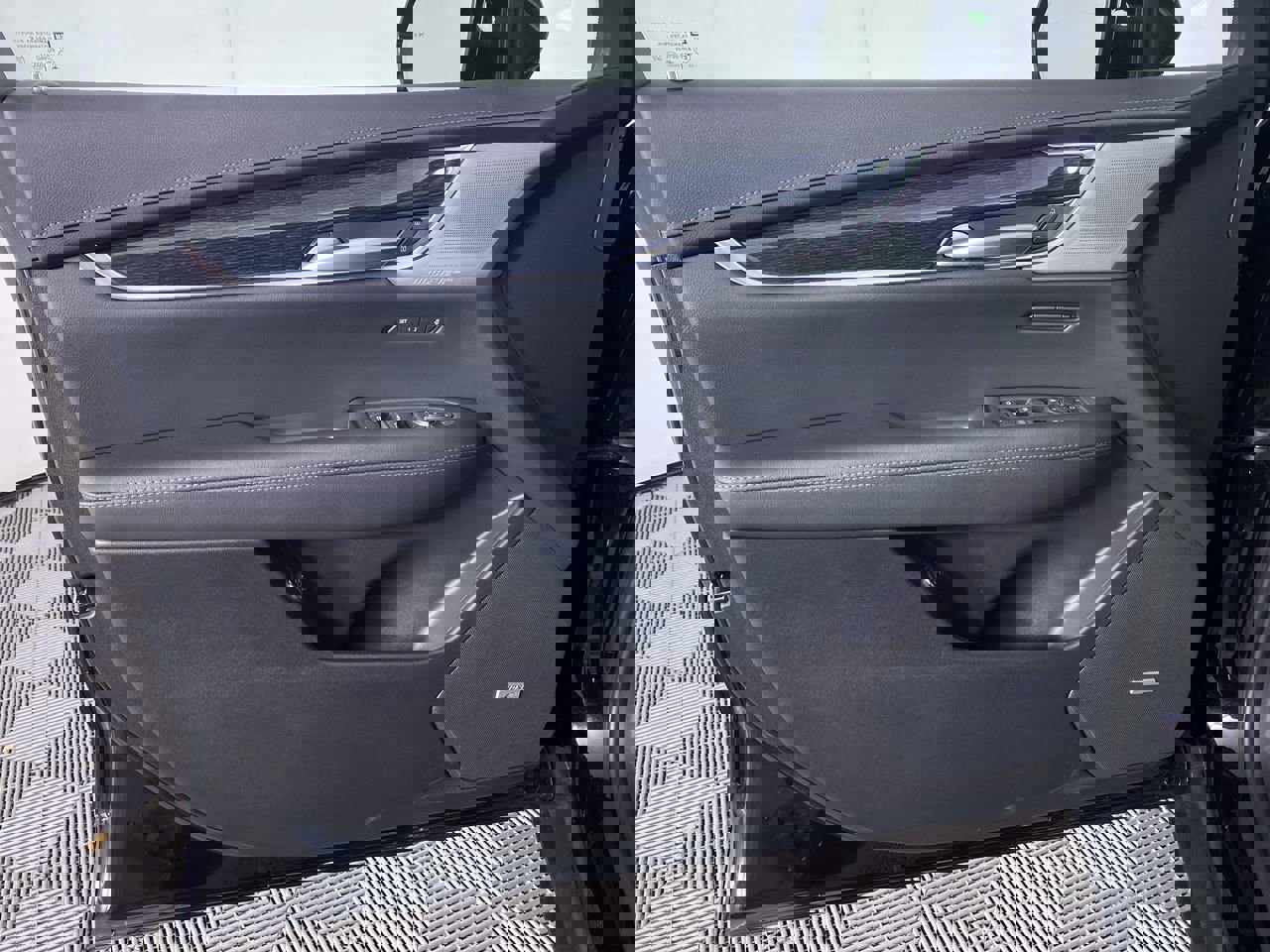 Certified 2025 Cadillac XT5 Premium Luxury FWD image 11