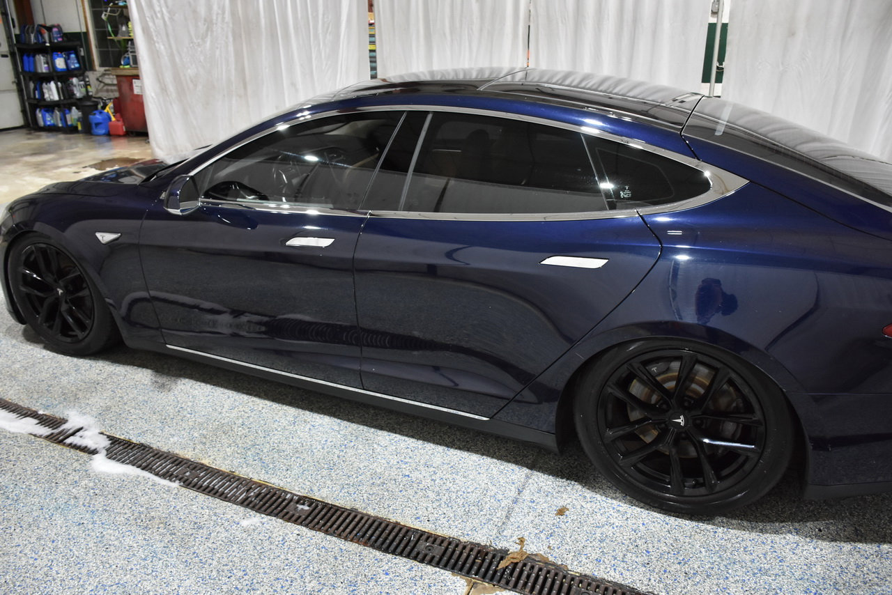 Used 2013 Tesla Model S Performance image 29
