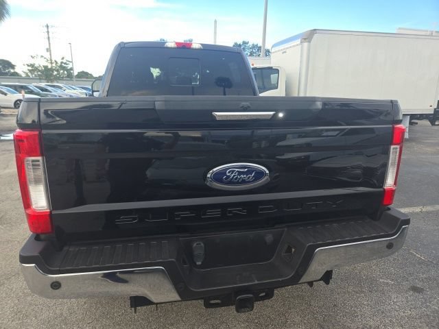 Used 2019 Ford F250 Lariat w/ Chrome Package AWD/4WD image 3