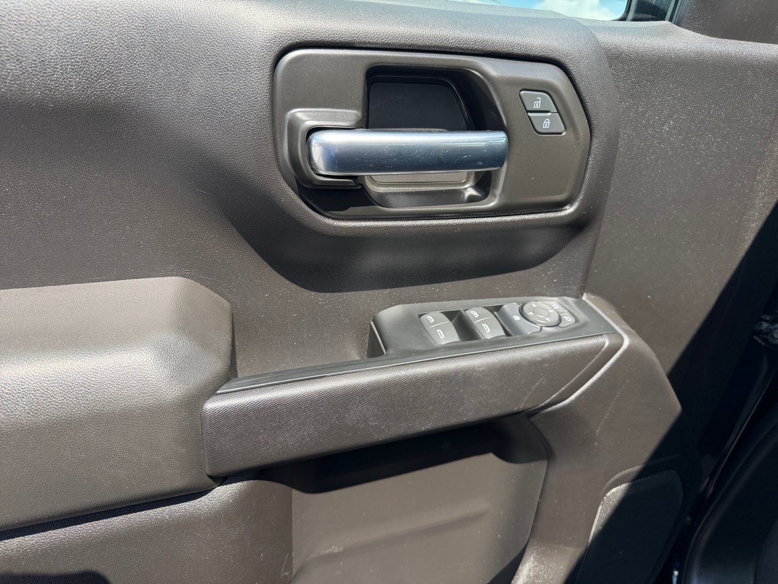 Used 2024 GMC Sierra 1500 Pro w/ Graphite Edition AWD/4WD image 15
