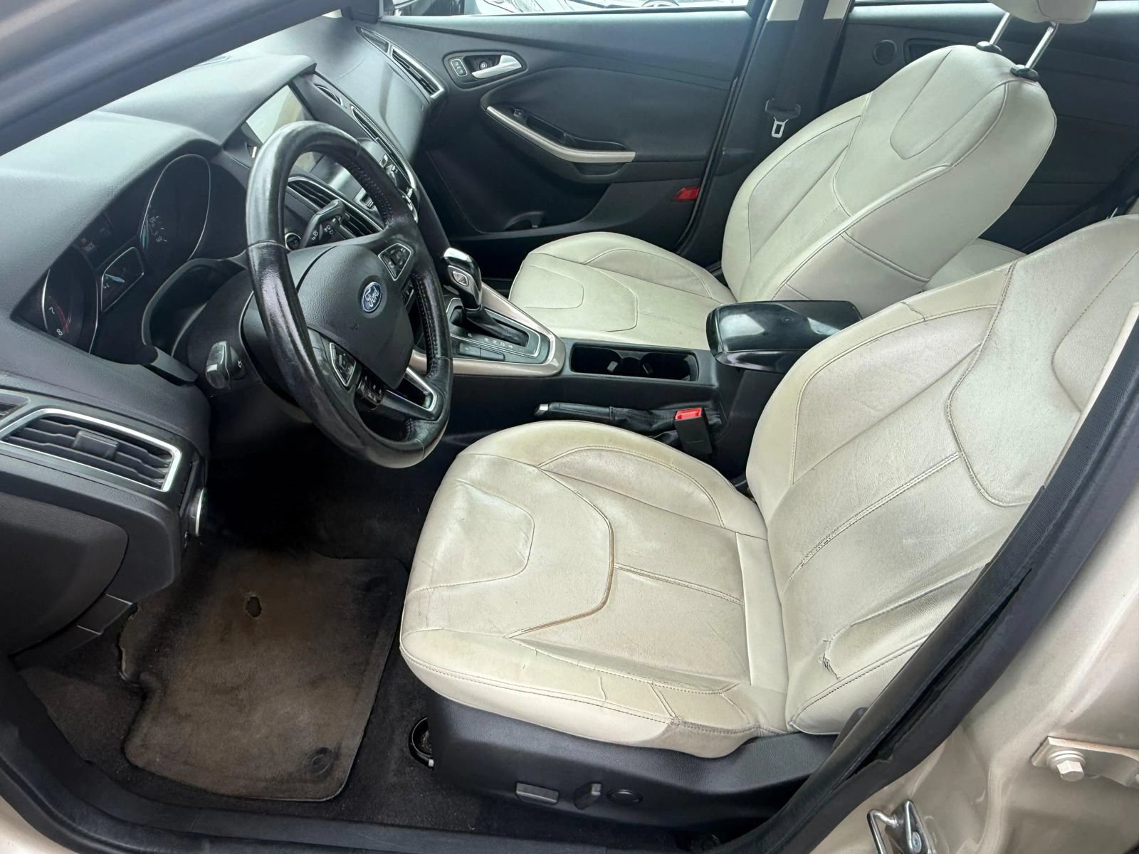 Used 2018 Ford Focus Titanium FWD image 10