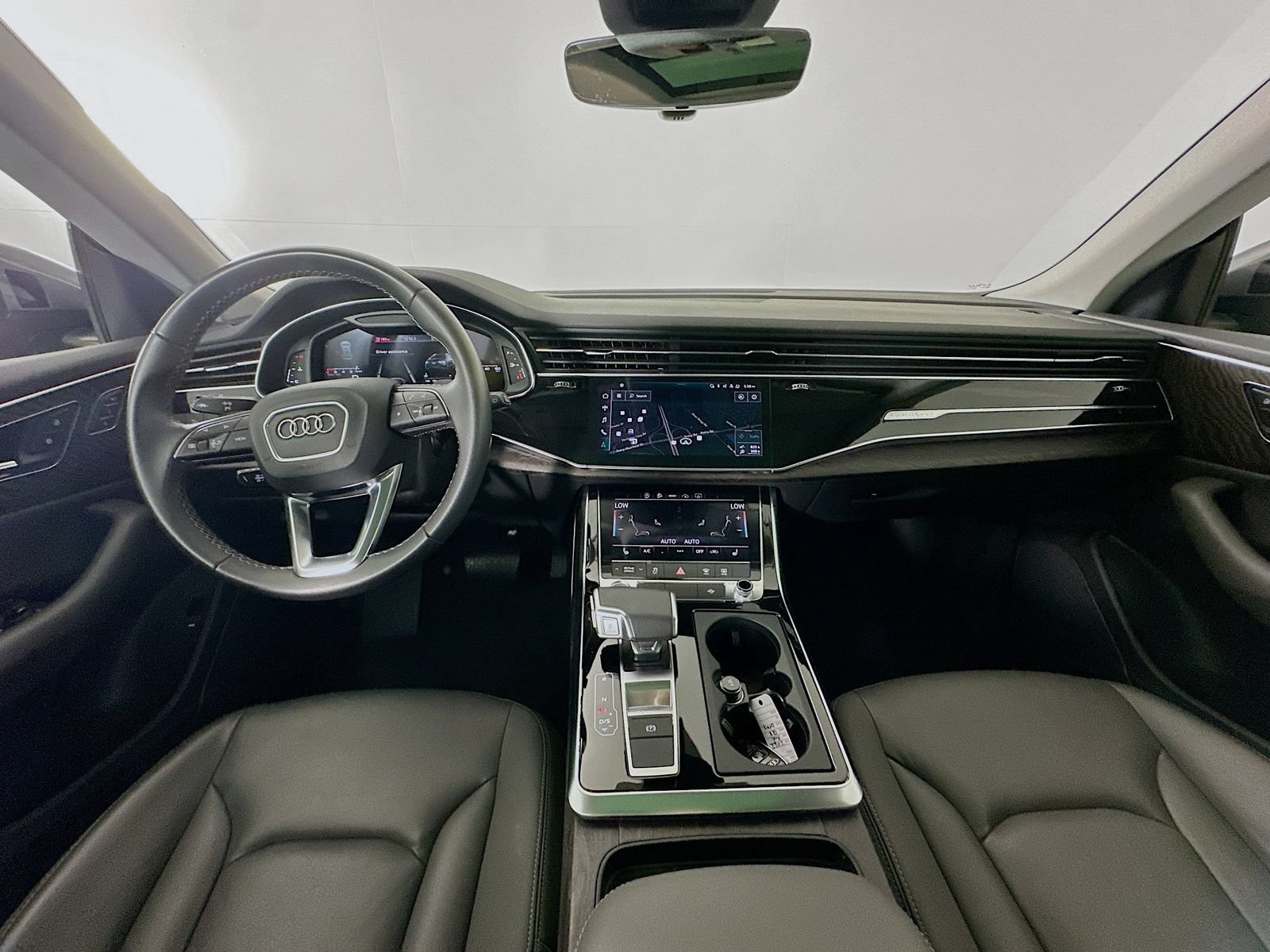 Used 2022 Audi Q8 Premium AWD/4WD image 14