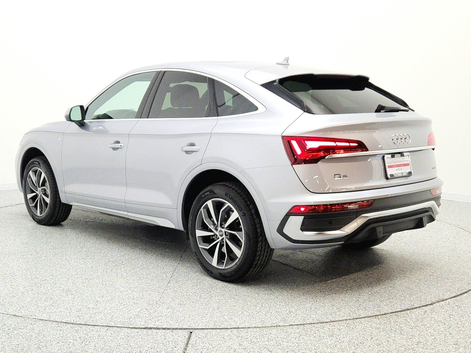 Used 2023 Audi Q5 2.0T Premium w/ Convenience Package AWD/4WD image 7