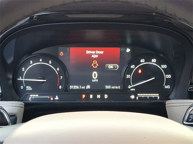 Used 2022 Lincoln Corsair AWD w/ Premium Package image 22