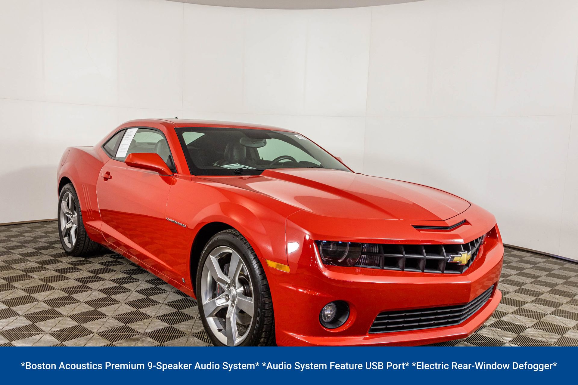 Used 2010 Chevrolet Camaro SS w/ LPO, Ground Effects Package image 11
