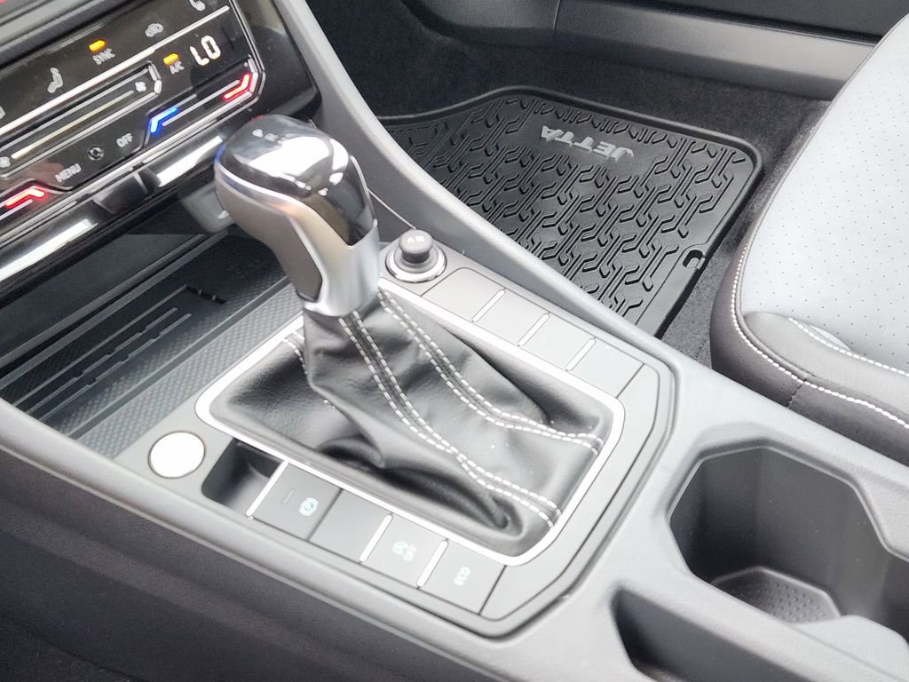 New 2026 Volkswagen Jetta SE image 15