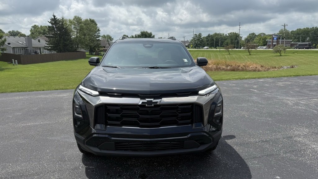 New 2026 Chevrolet Equinox ACTIV w/ Safety and Technology Package image 2