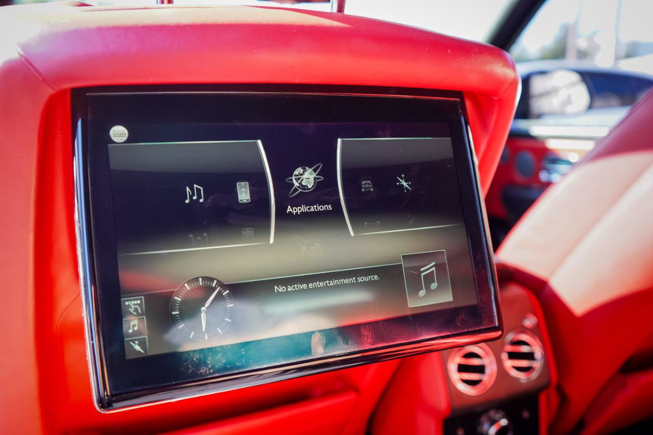 Used 2019 Rolls-Royce Cullinan AWD/4WD image 16
