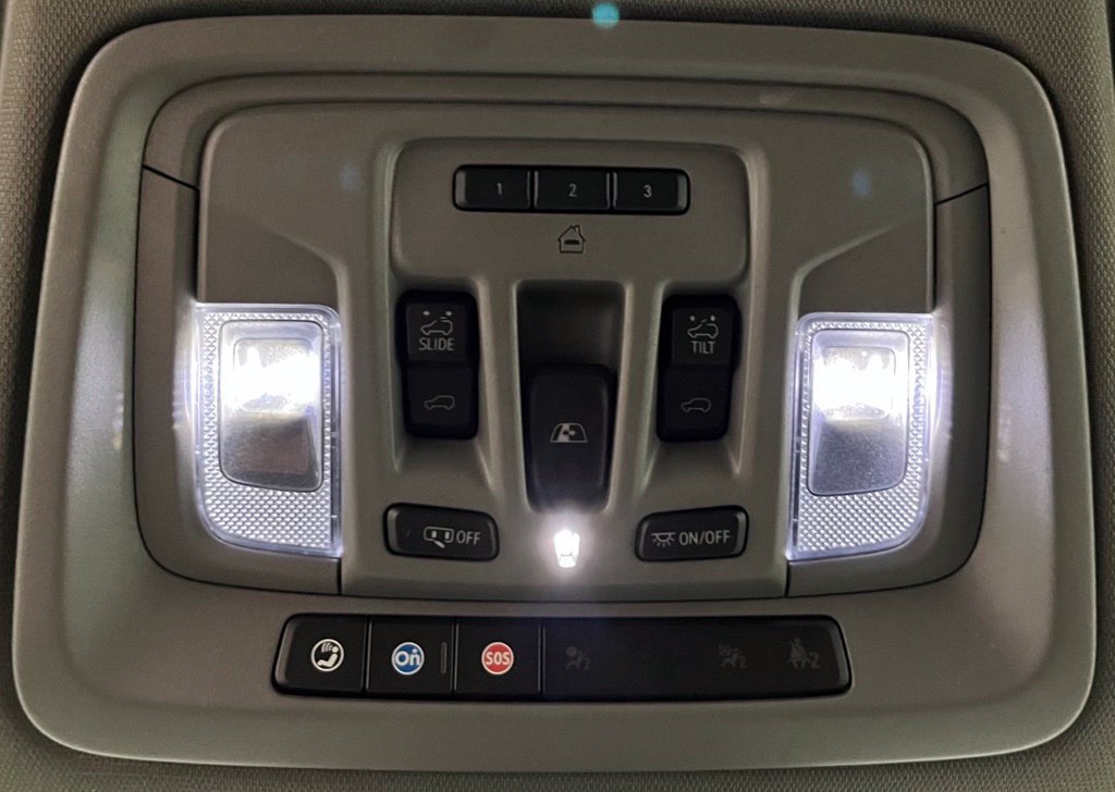 Used 2024 GMC Sierra 3500 Denali w/ Technology Package AWD/4WD image 38