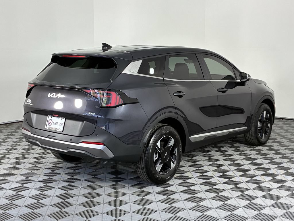 New 2026 Kia Sportage LX w/ LX Convenience Package AWD/4WD image 7