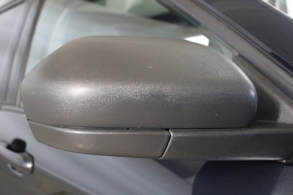 Certified 2022 Ford Explorer XLT w/ Equipment Group 202A image 25