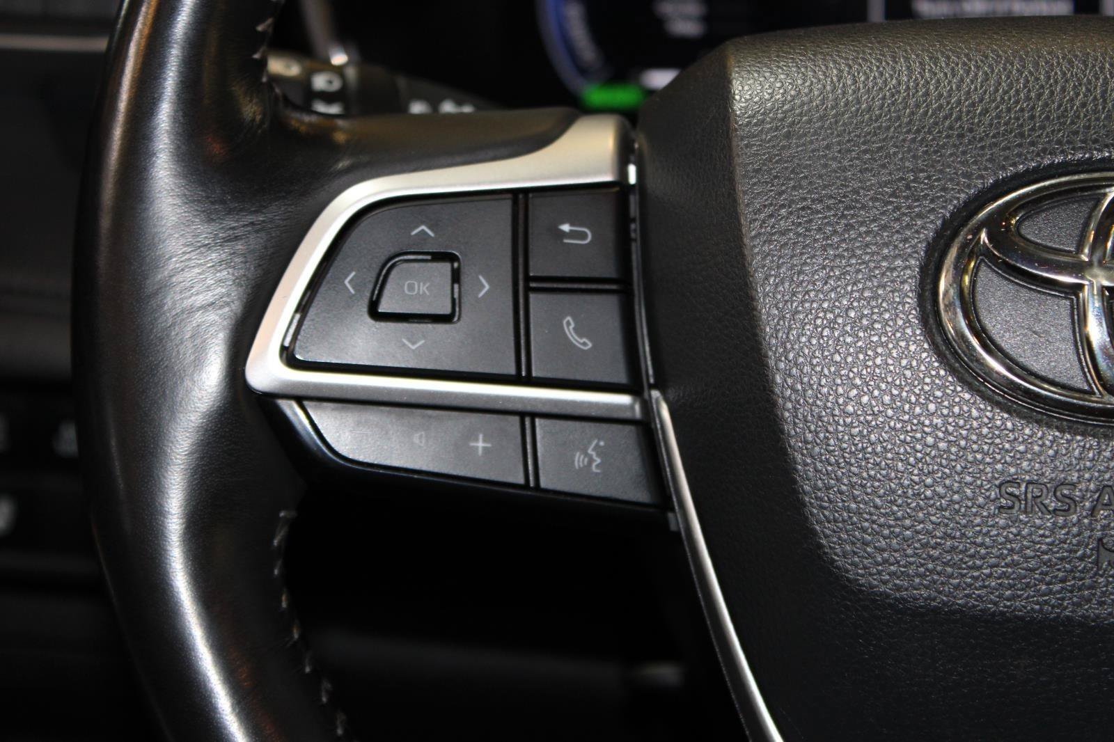 Used 2024 Toyota Highlander Platinum AWD/4WD image 29