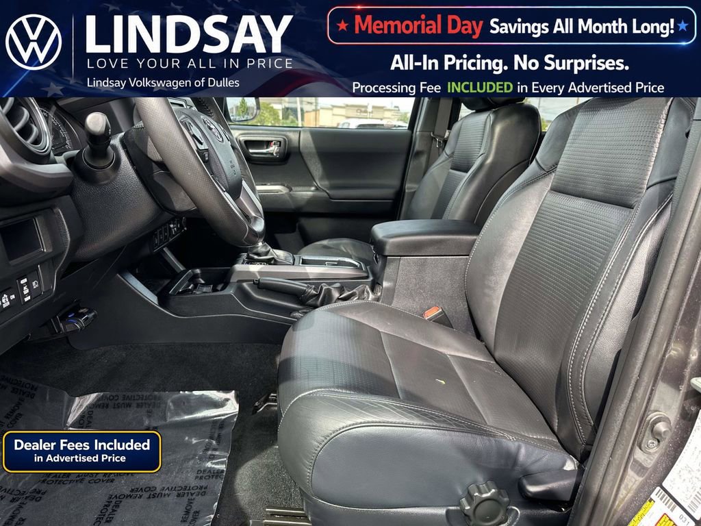 Used 2019 Toyota Tacoma TRD Sport AWD/4WD image 11