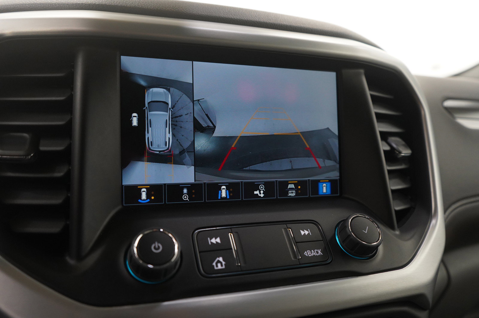 Used 2023 GMC Acadia SLT w/ Technology Package image 22