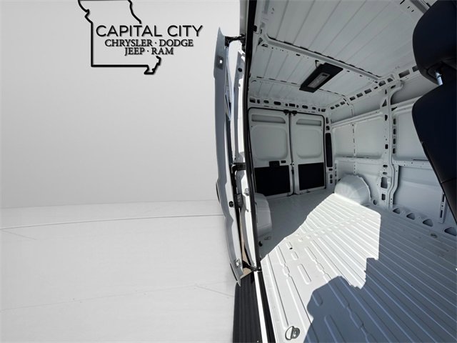 New 2026 RAM ProMaster 2500 w/ Quick Order Package 22G SLT image 26