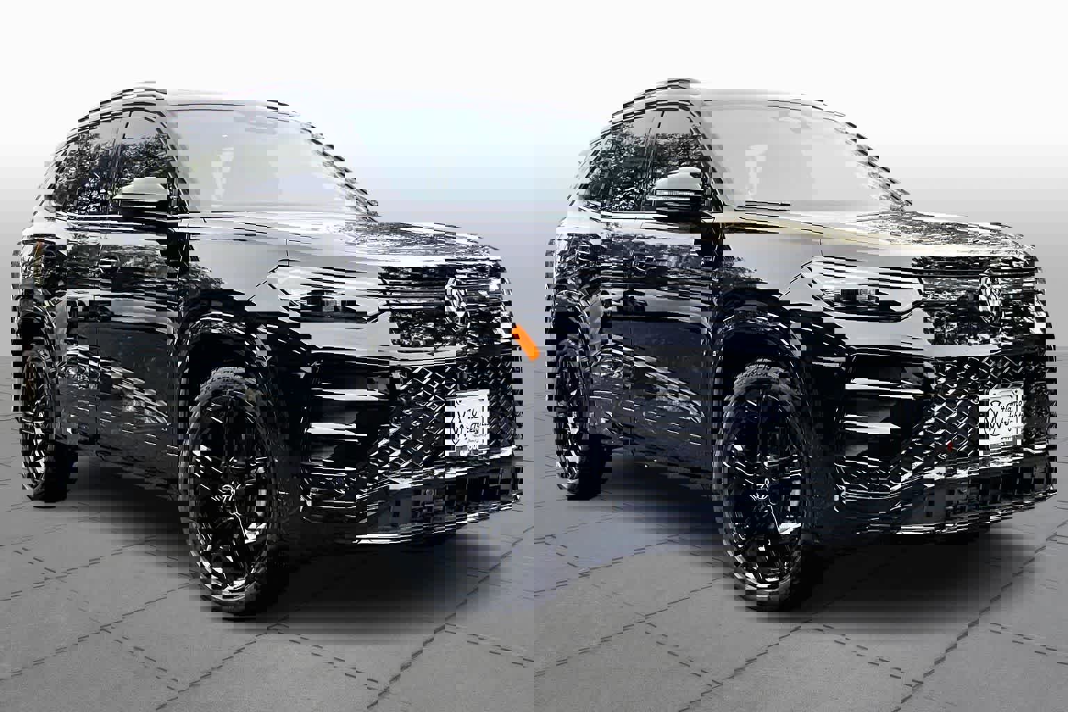 New 2026 Volkswagen Tiguan SE R-Line image 2