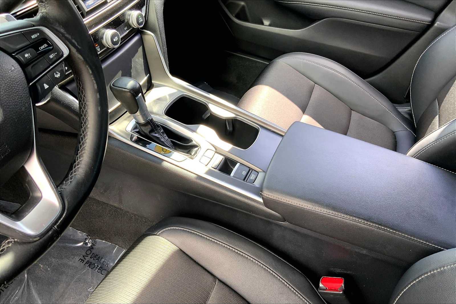 Used 2022 Honda Accord Sport image 16