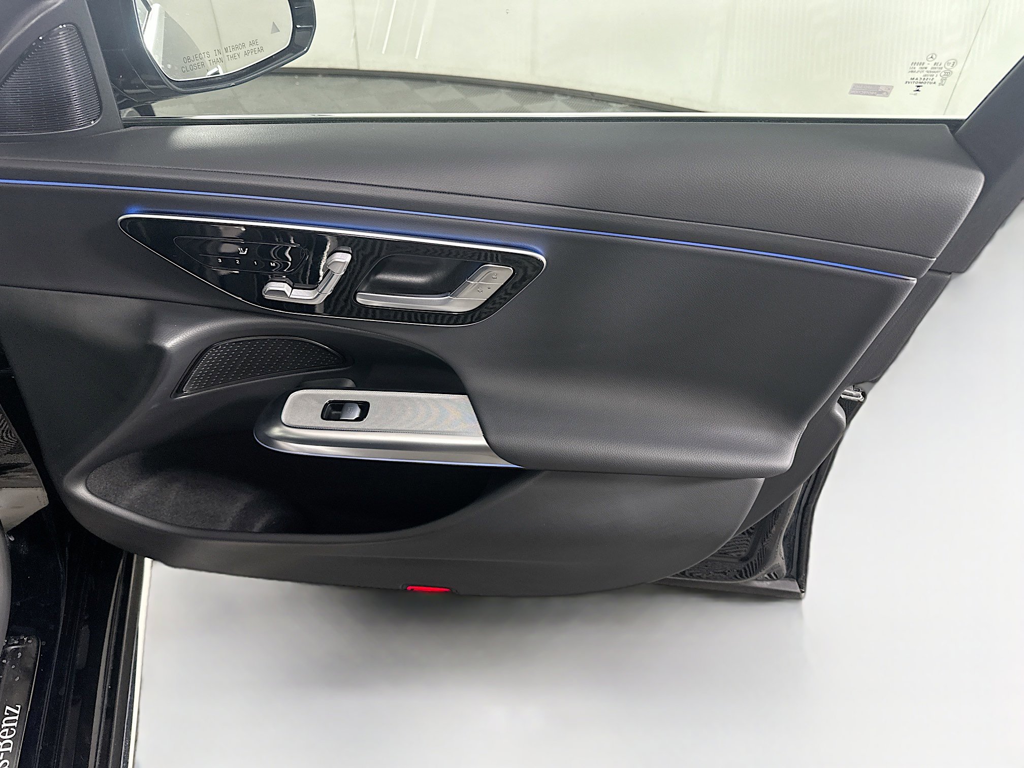 Used 2025 Mercedes-Benz E 350 Sedan image 33