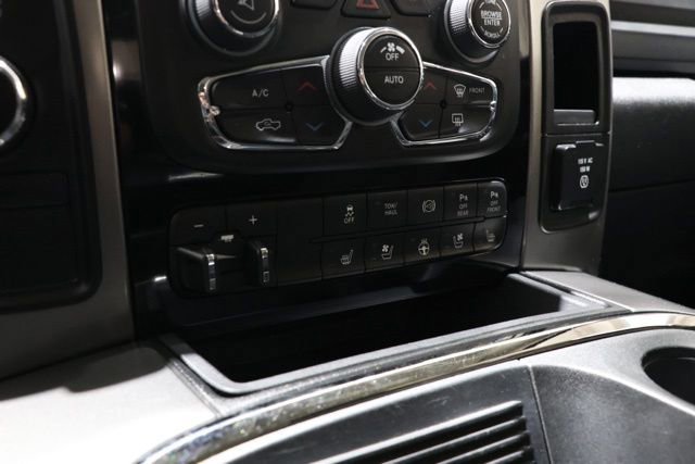 Used 2018 RAM 2500 Laramie w/ Sport Appearance Group AWD/4WD image 32