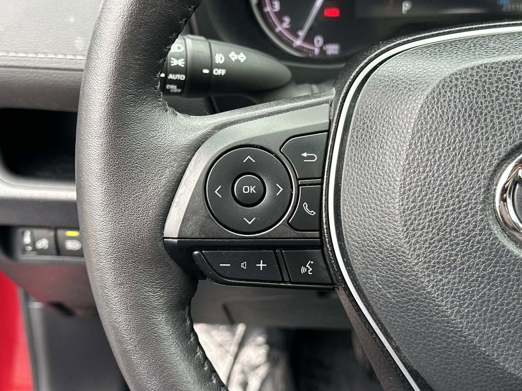 Used 2023 Toyota RAV4 XLE Premium AWD/4WD image 20