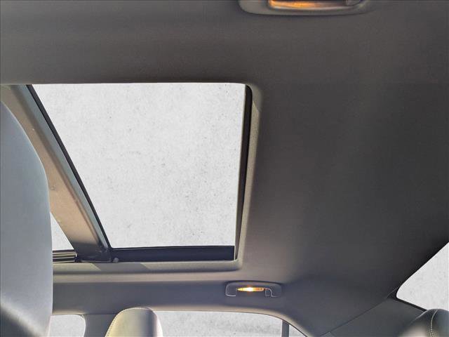 Certified 2023 Chrysler 300 C image 22