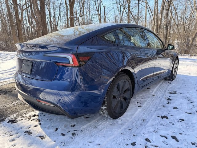 Used 2024 Tesla Model 3 image 3