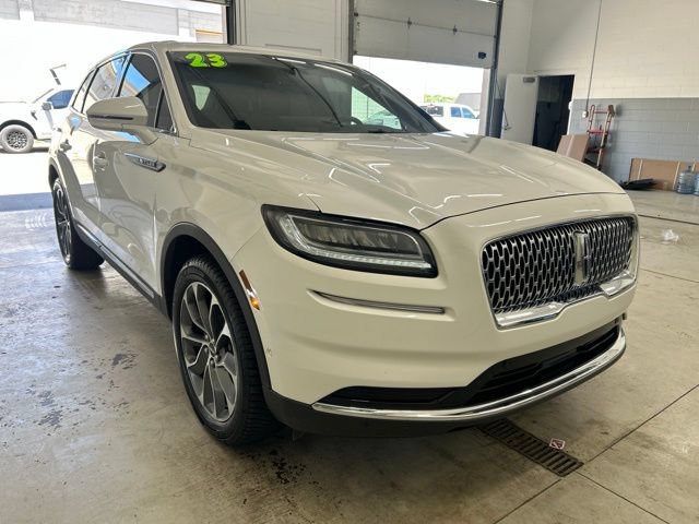 Used 2023 Lincoln Nautilus Reserve w/ Equipment Group 201A AWD/4WD image 3