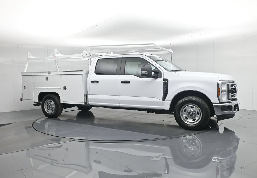 New 2026 Ford F350 XL w/ XL Chrome Package RWD image 29