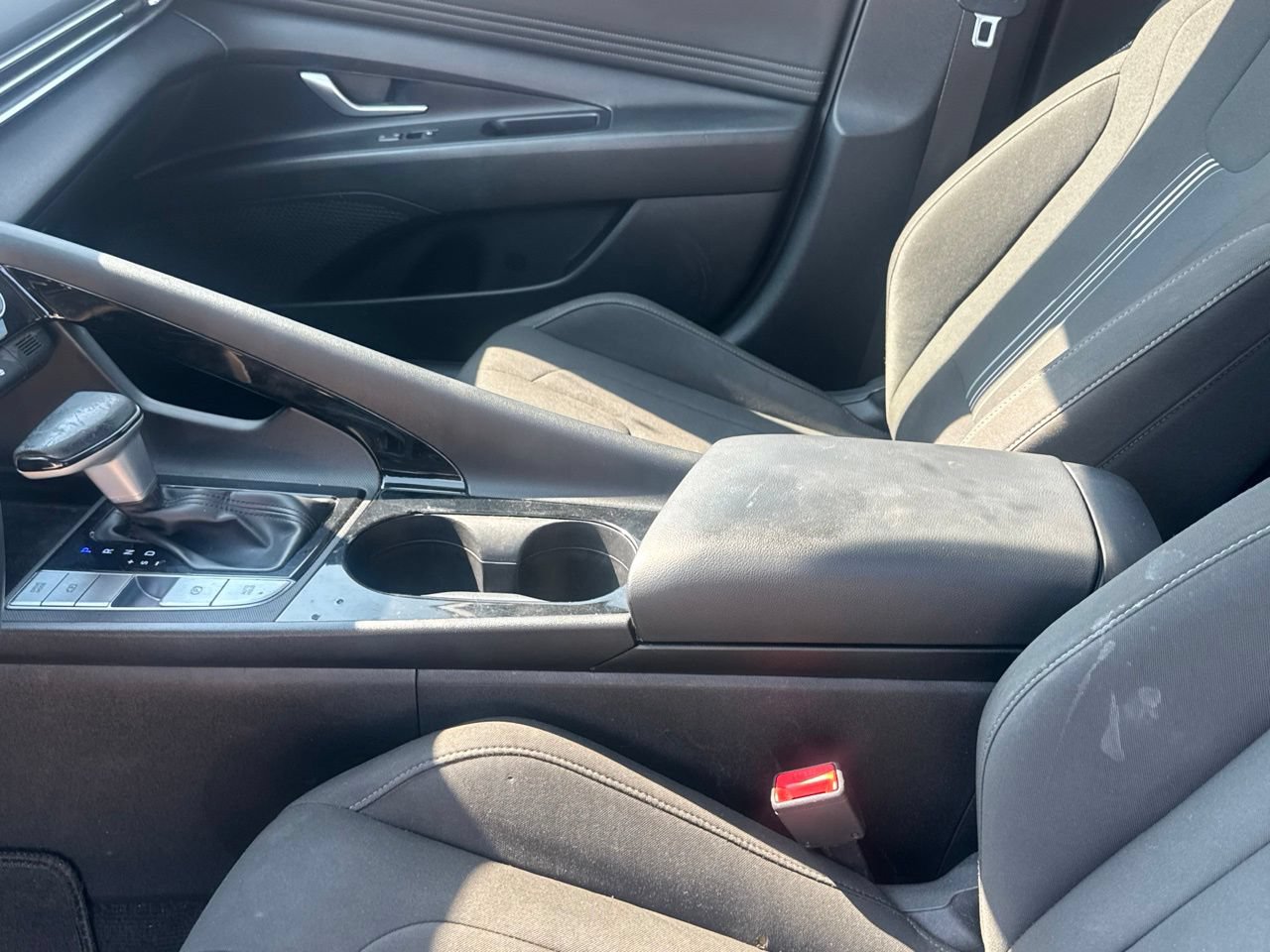 Used 2022 Hyundai Elantra SEL w/ Convenience + Premium Package FWD image 40