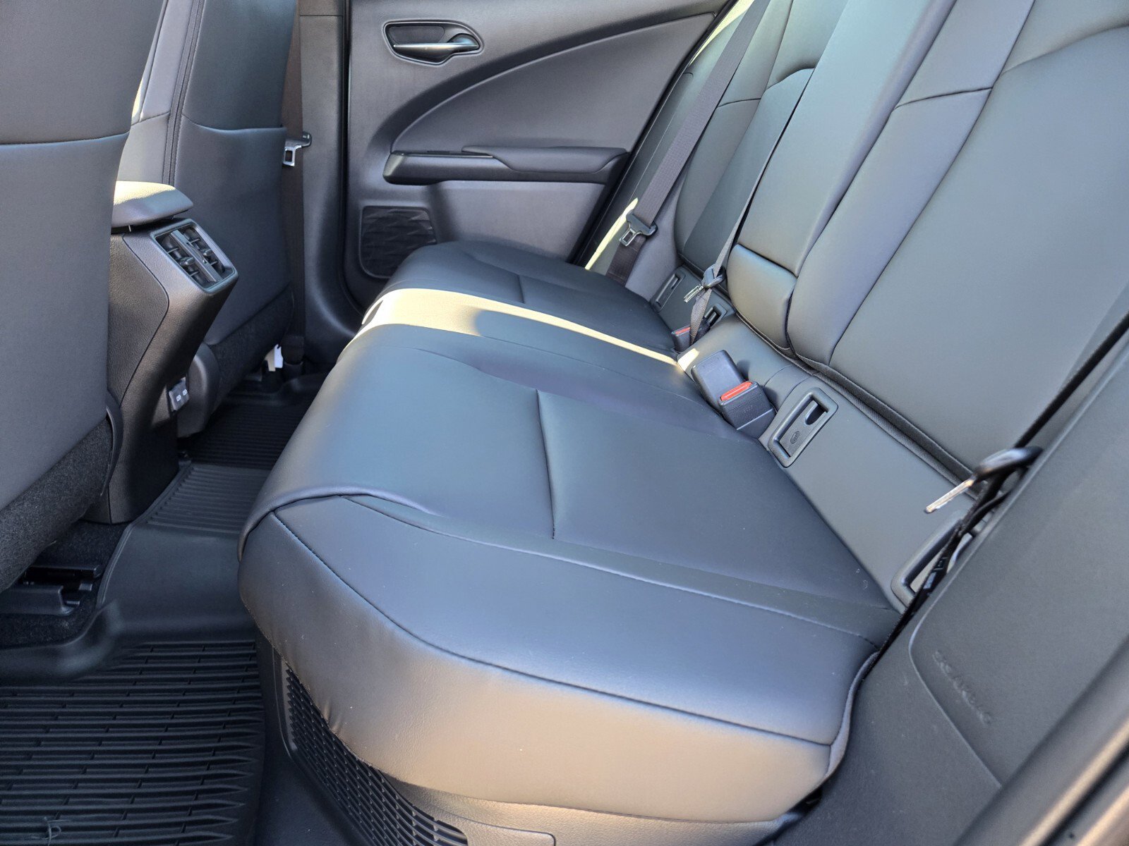 New 2026 Lexus UX 300h AWD image 8