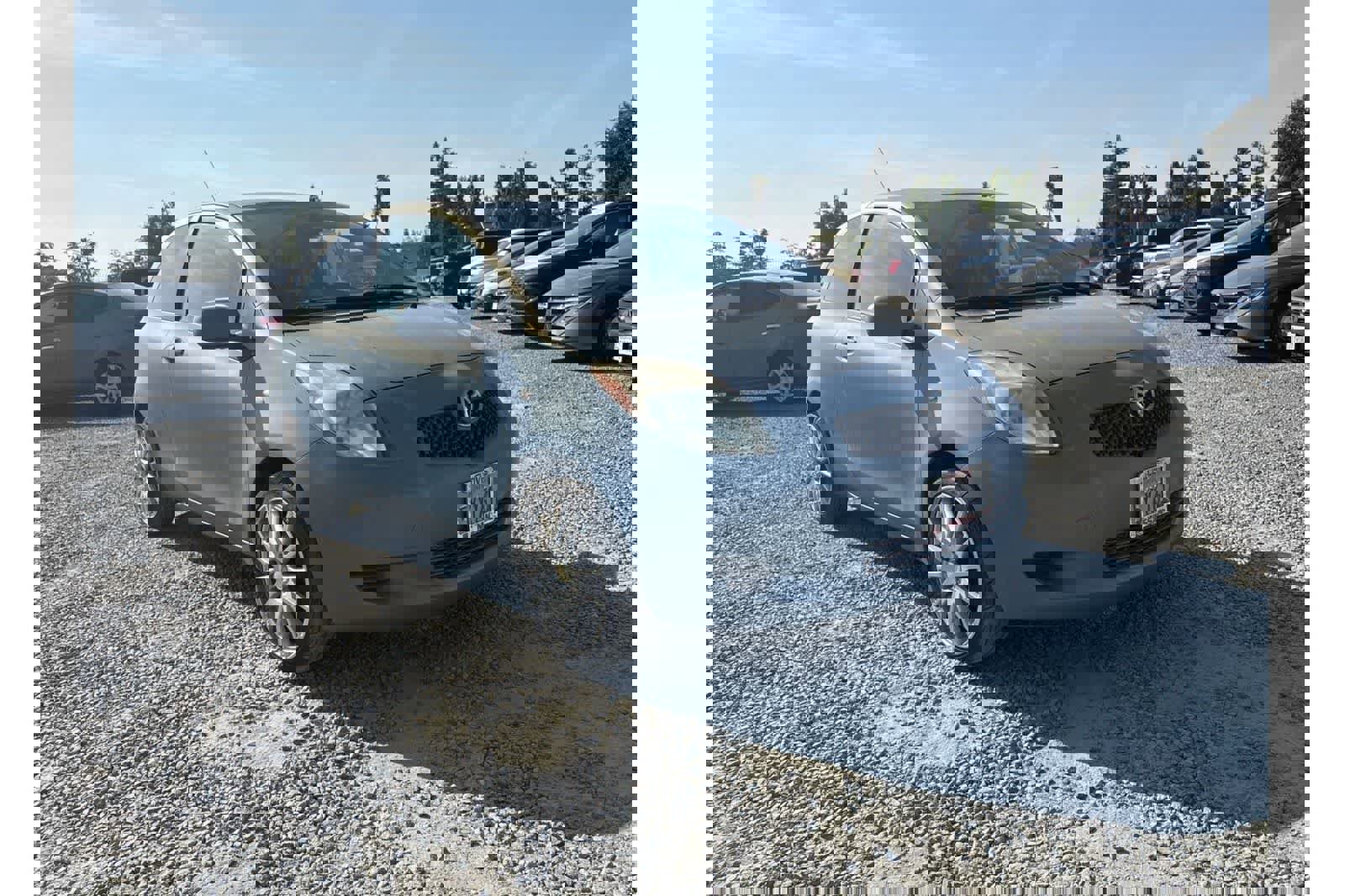 Used 2007 Toyota Yaris 2-Door Hatchback image 10