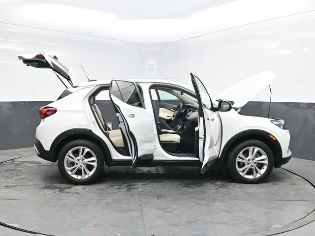 Used 2023 Buick Encore GX Preferred w/ Cold Weather Comfort Package AWD/4WD image 40