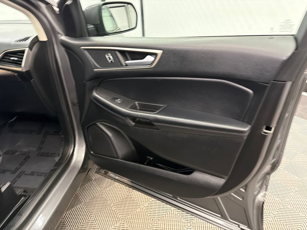 Used 2024 Toyota RAV4 XSE w/ Weather Package AWD/4WD image 48