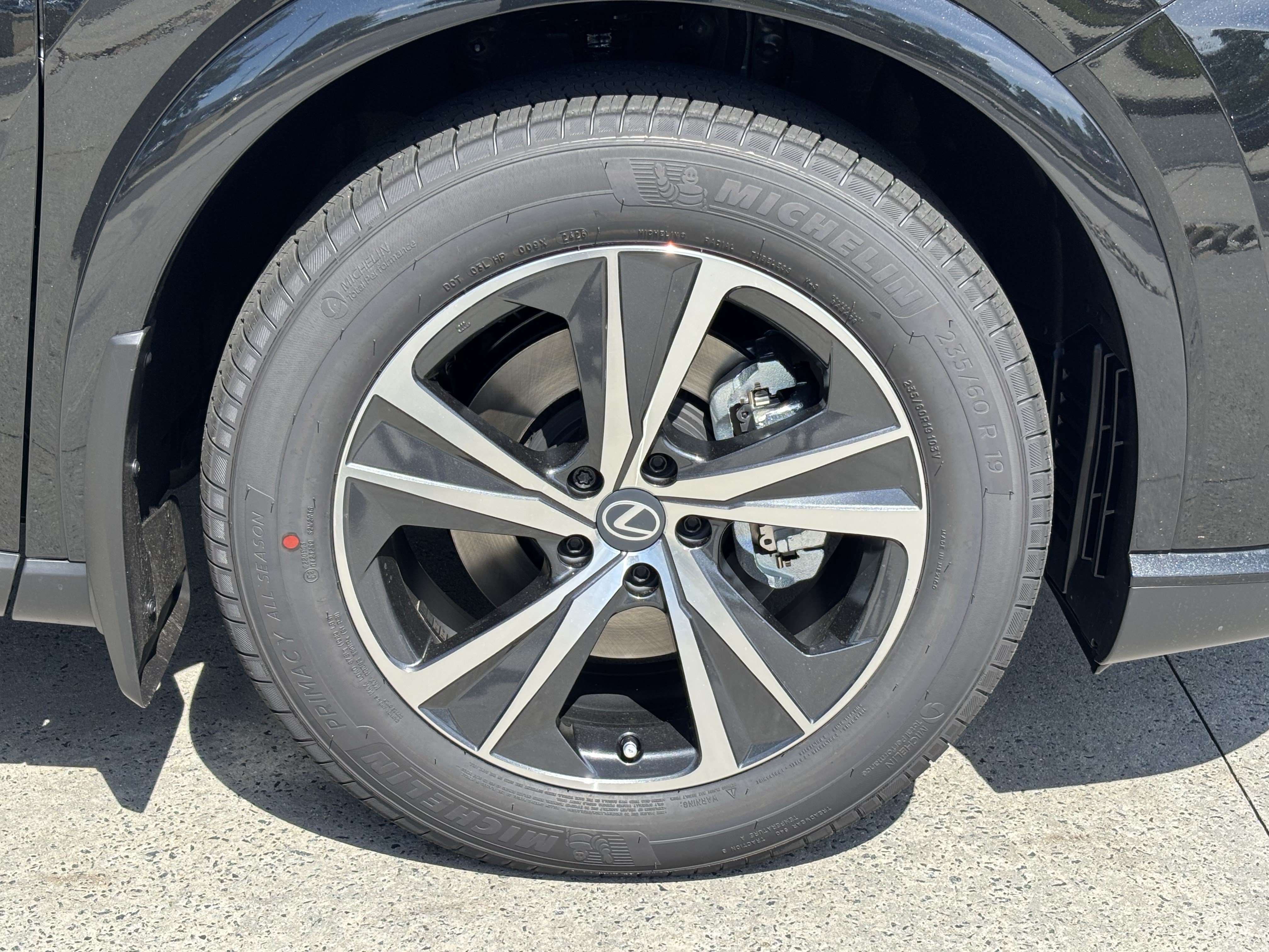 New 2026 Lexus RX 350h w/ Convenience Package AWD/4WD image 12