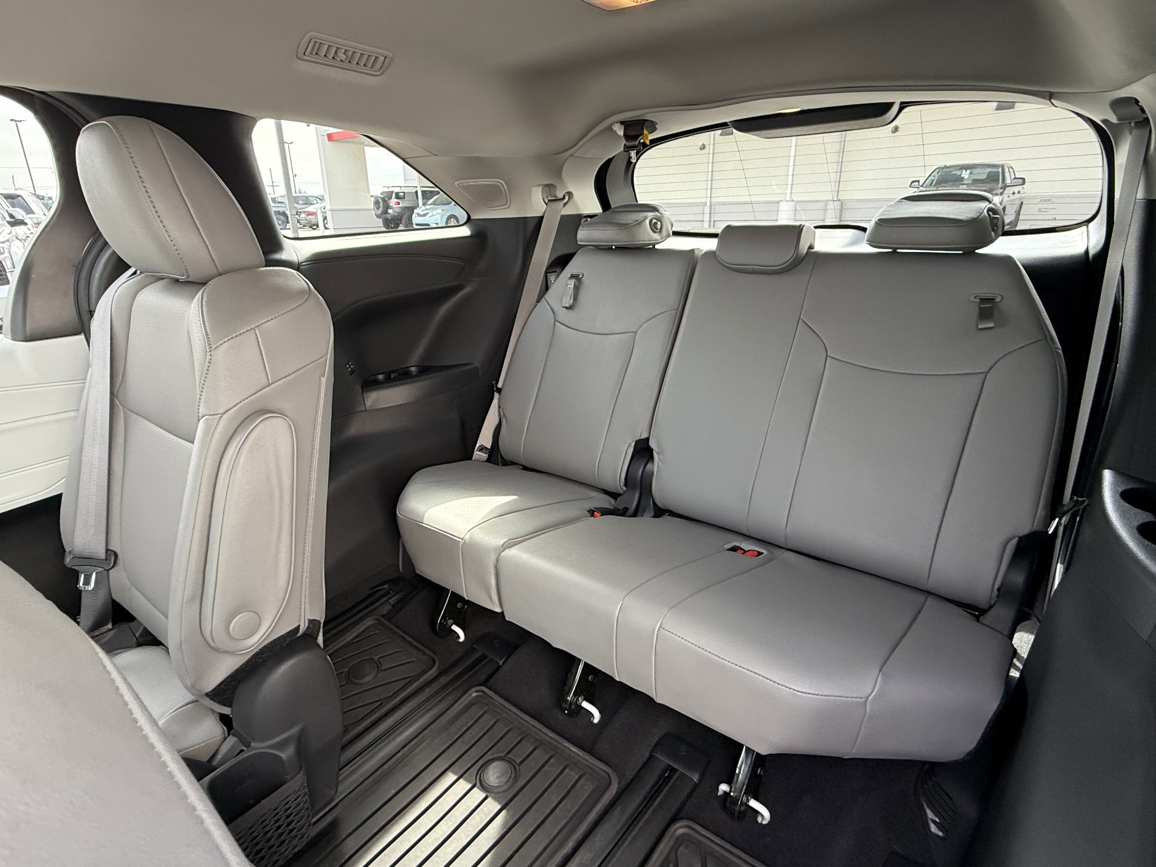 Certified 2025 Toyota Sienna XLE w/ XLE Plus Package image 21