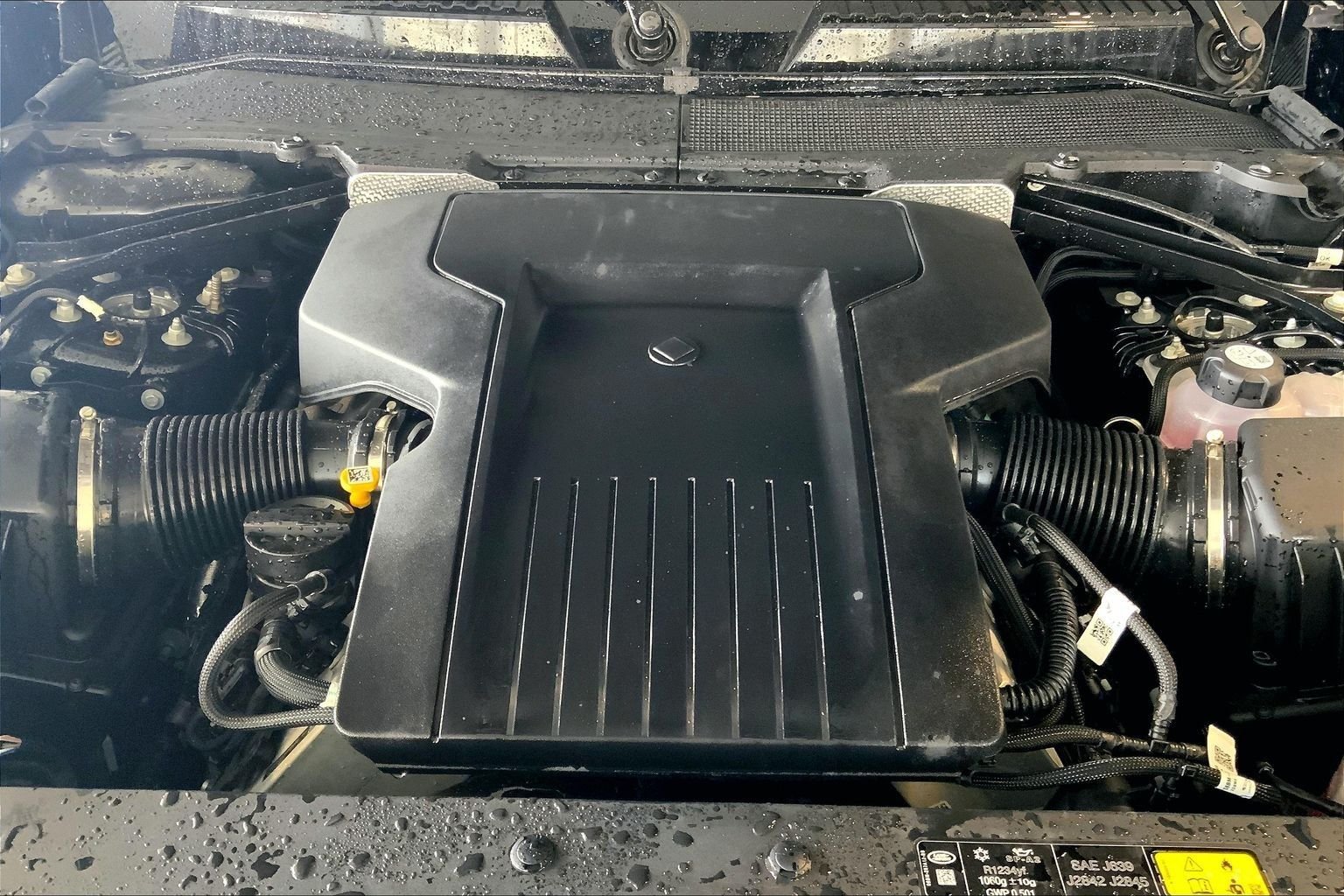 Certified 2026 Land Rover Defender 110 OCTA AWD/4WD image 16