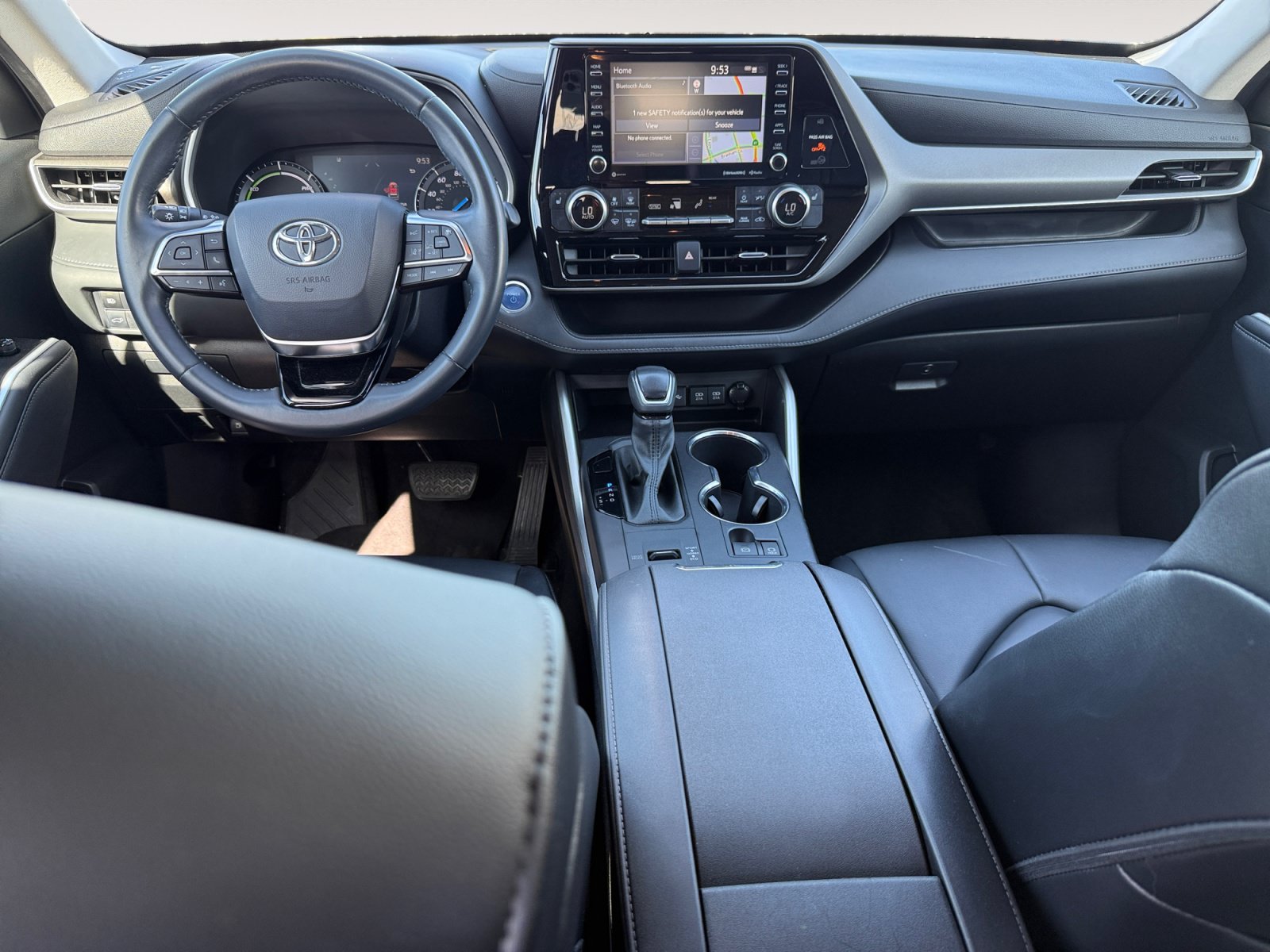 Used 2021 Toyota Highlander XLE FWD image 15