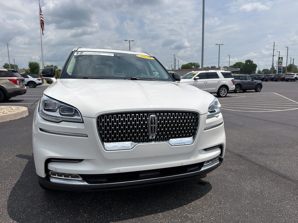 Used 2020 Lincoln Aviator Reserve w/ Equipment Group 202A AWD/4WD image 3