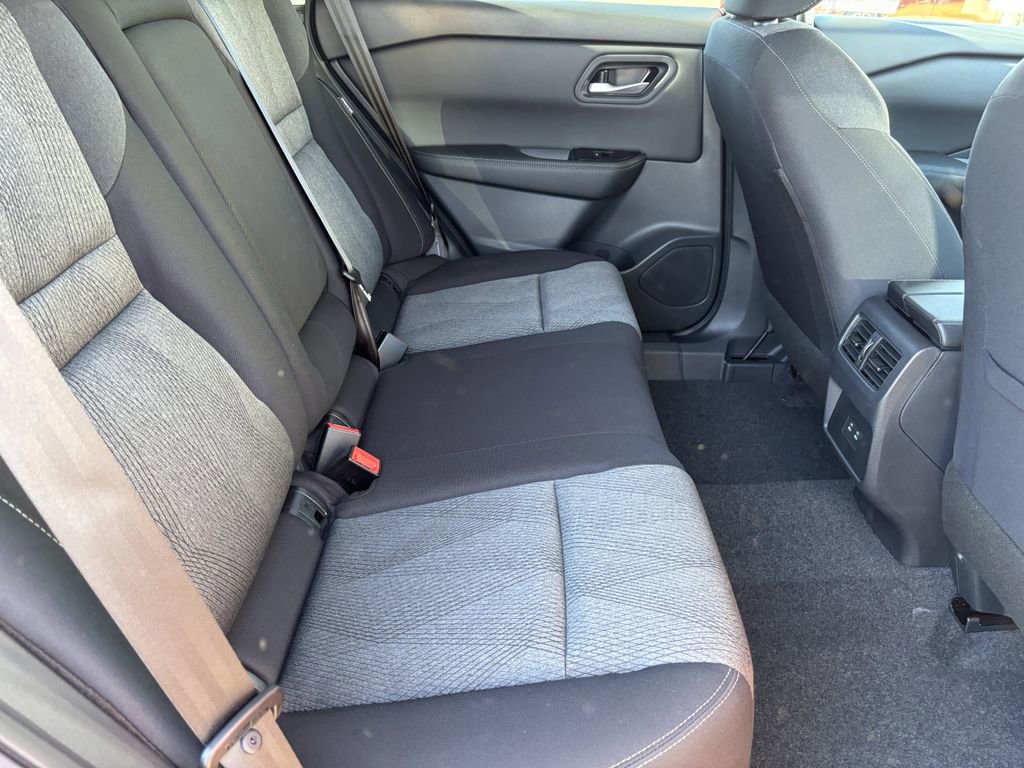 New 2026 Nissan Rogue Platinum w/ Platinum Premium Package AWD/4WD image 11