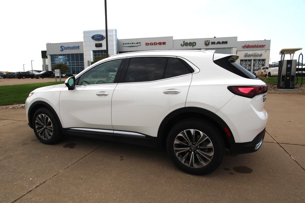 Used 2024 Buick Envision Preferred AWD/4WD image 16
