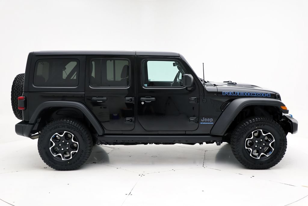 Used 2023 Jeep Wrangler Unlimited Rubicon 4xe w/ Cold Weather Group AWD/4WD image 3