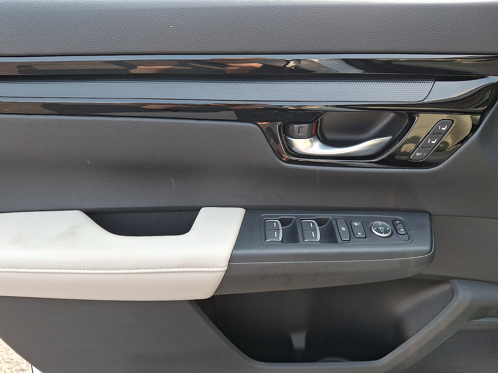 Used 2024 Honda CR-V EX-L image 11