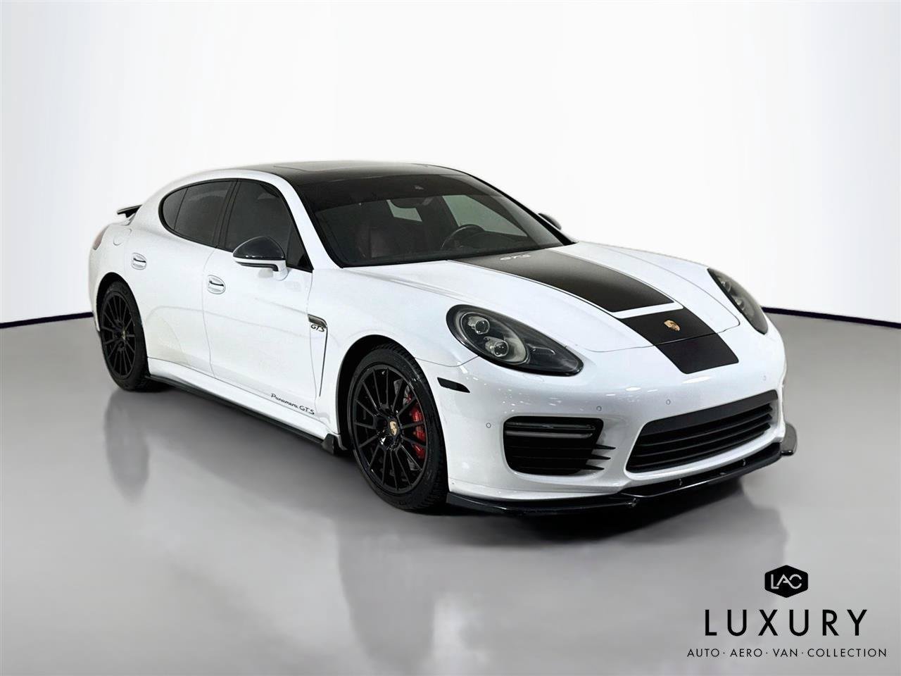Used 2014 Porsche Panamera GTS AWD/4WD image 3
