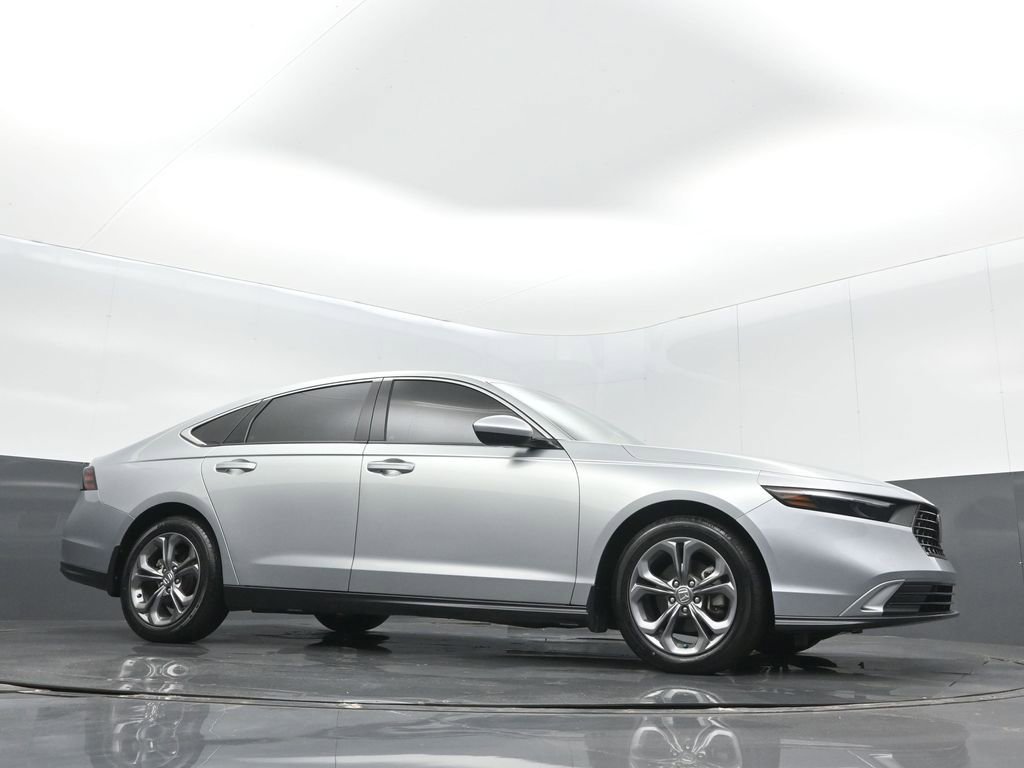 Certified 2024 Honda Accord EX image 29