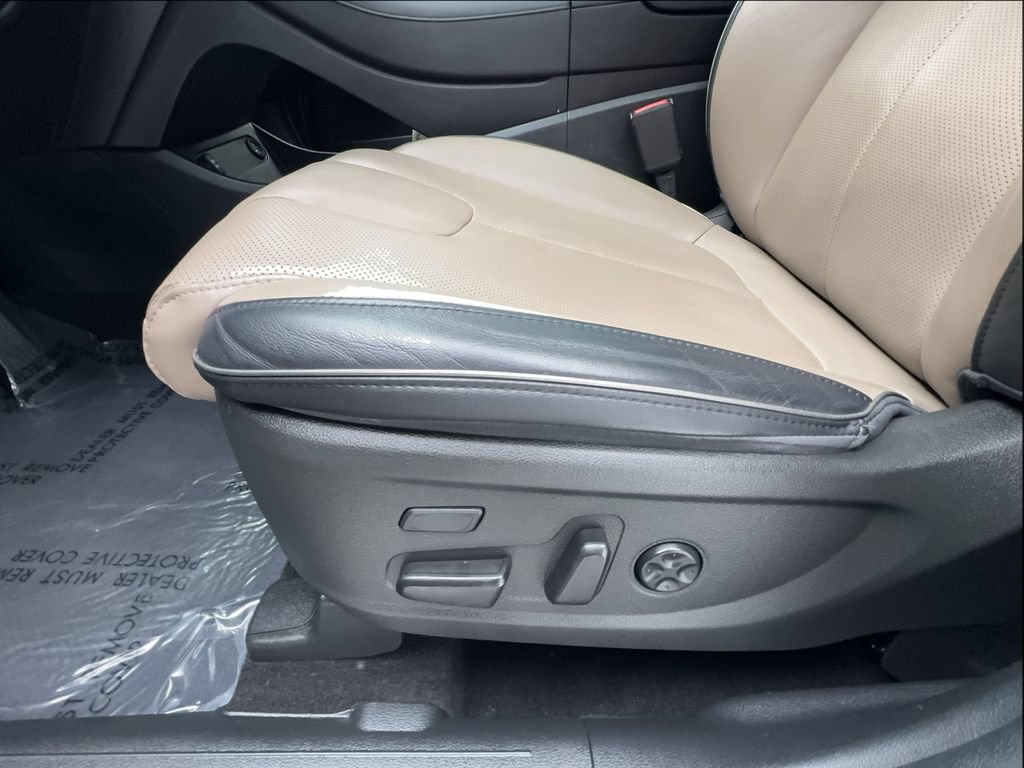 Used 2023 Hyundai Santa Fe Limited FWD image 21