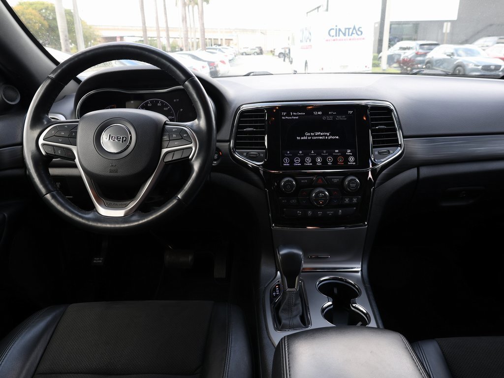 Used 2021 Jeep Grand Cherokee Laredo X image 22