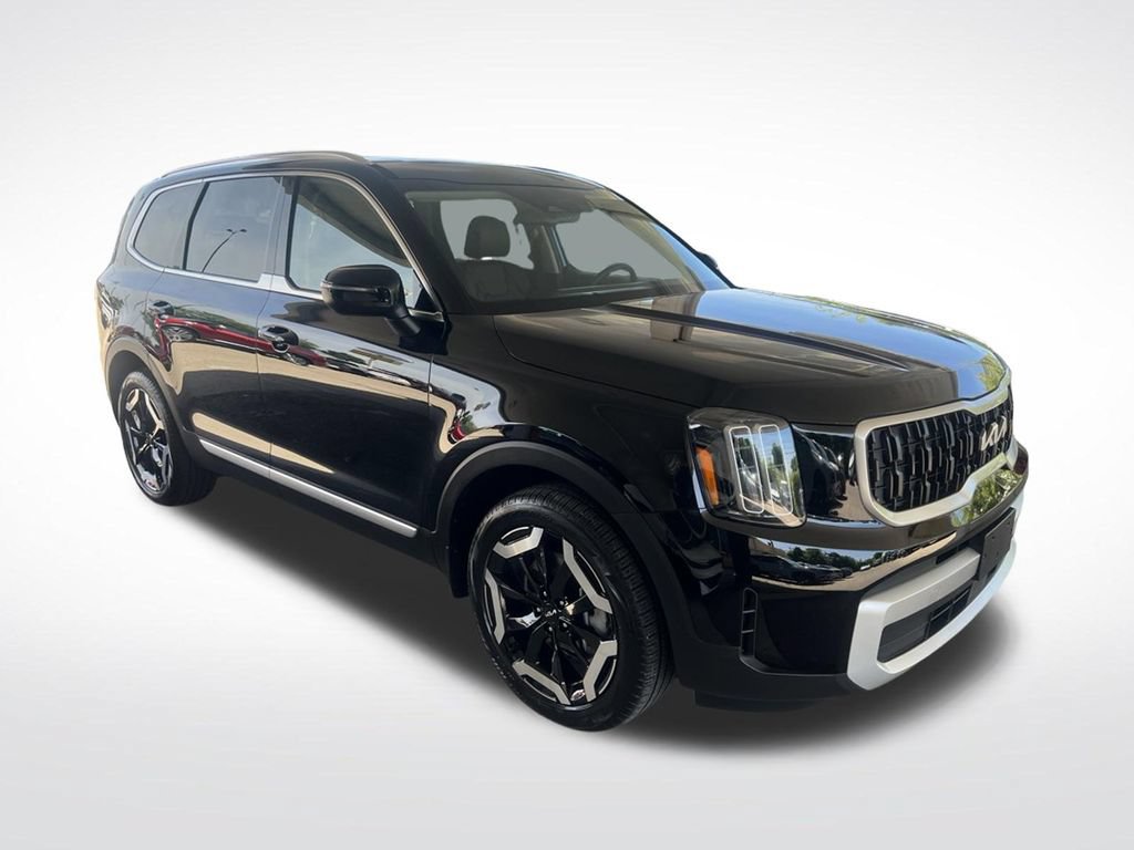 Certified 2025 Kia Telluride EX w/ EX Captain's Chair Package AWD/4WD image 3